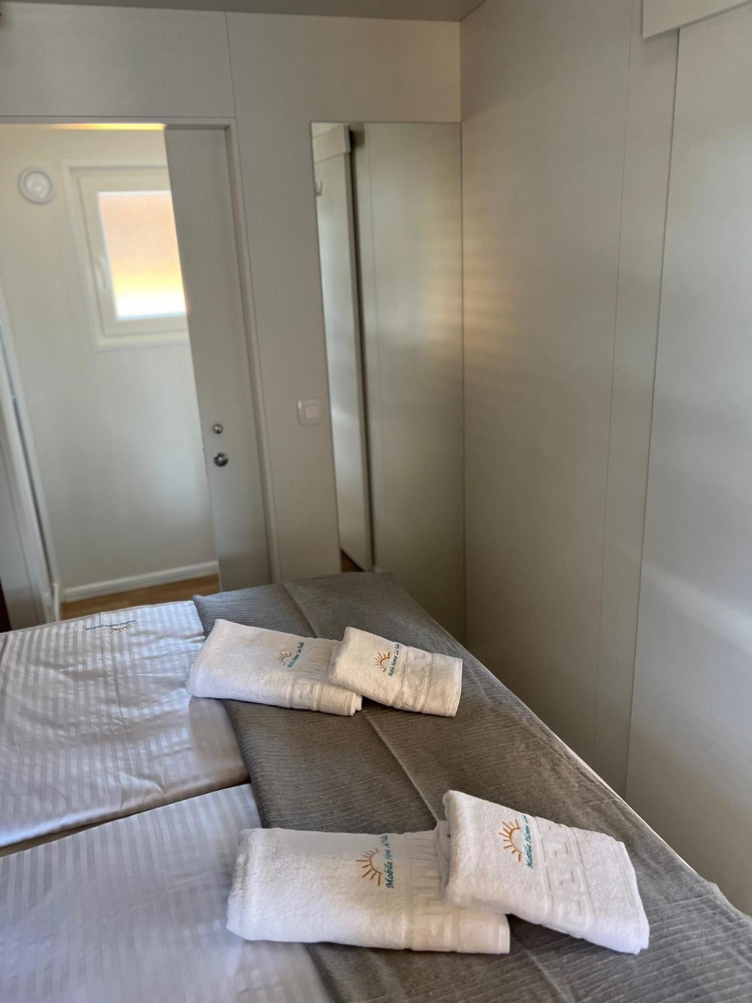 Mobile Home La Vida Biograd Na Moru Exterior foto